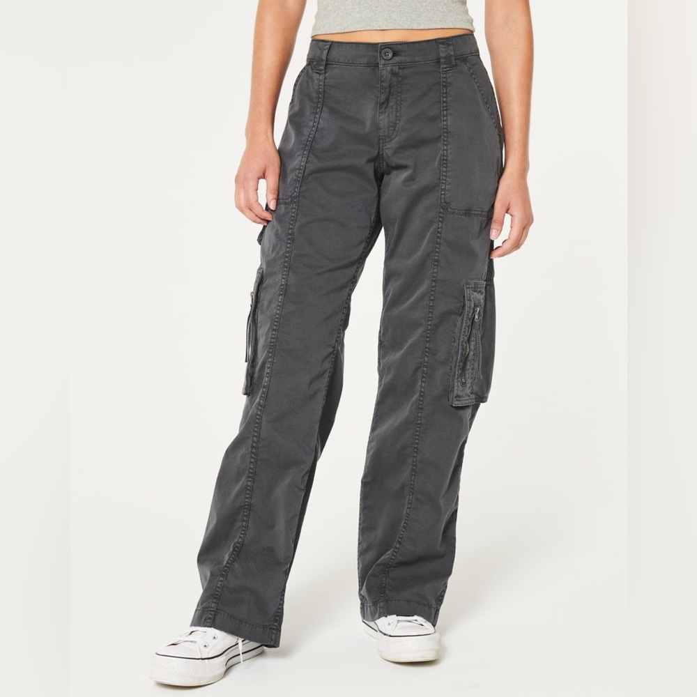 Hollister Low rise Baggy Cargo Pants